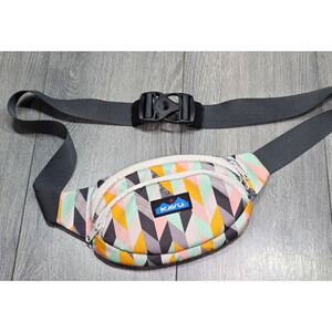Kavu Spectator funny pack multicolor pockets Bag Chevron Sketch B000672